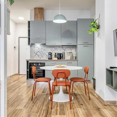 Sun Corner By Different Apartment Bologna